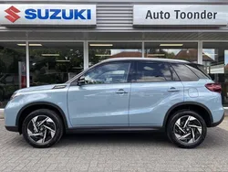 Blauw Nieuw 2025 Suzuki Vitara Style SUV | € 34.148 (Eerlijke prijs)