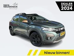 Groen Nieuw 2025 Dacia Sandero Extreme Hatchback | € 24.995 (Iets duurder)