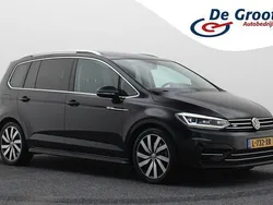 Zwart Gebruikt 2018 VW Touran Highline MPV | € 23.950 (Iets duurder)