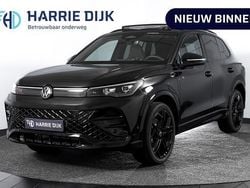 Zwart Nieuw 2025 VW Tiguan R-line Edition SUV | € 53.795 (Super prijs)