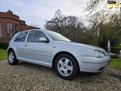 Grijs Gebruikt 2000 VW Golf IV Highline Hatchback | € 3.990 (Eerlijke prijs)