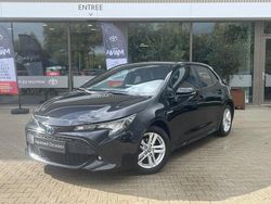 Zwart Gebruikt 2020 Toyota Corolla Active Hatchback | € 19.900 (Eerlijke prijs)