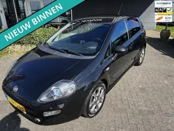 Zwart Gebruikt 2015 Fiat Punto Evo Lounge Hatchback | € 4.425 (Eerlijke prijs)