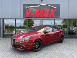 Rood Gebruikt 2011 Alfa Romeo Giulietta Progression Hatchback | € 6.750 (Duur)
