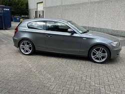 Grijs Gebruikt 2011 BMW 116 Hatchback | € 8.950 (Iets duurder)