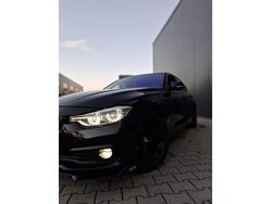 Zwart Gebruikt 2016 BMW 330 Executive Sedan | € 19.850 (Eerlijke prijs)