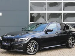 Zwart Gebruikt 2020 BMW 330 M Sport Sedan | € 35.800 (Iets duurder)