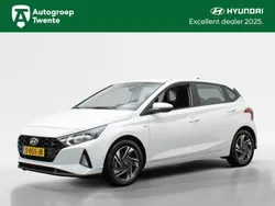 Wit Gebruikt 2023 Hyundai i20 Comfort Hatchback | € 18.900 (Eerlijke prijs)