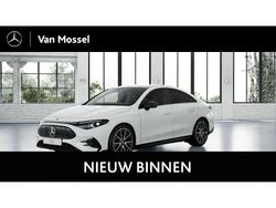 Wit Nieuw 2025 Mercedes CLA 250+ AMG line Sedan | € 58.979 (Eerlijke prijs)