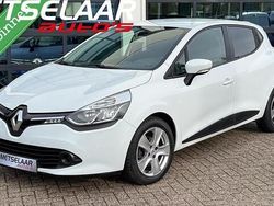 Wit Gebruikt 2014 Renault Clio IV Expression Hatchback | € 6.999 (Eerlijke prijs)