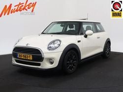 Wit Gebruikt 2017 Mini Cooper Business Hatchback | € 9.400 (Eerlijke prijs)
