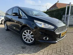 Zwart Gebruikt 2016 Ford S-MAX Titanium MPV | € 5.999