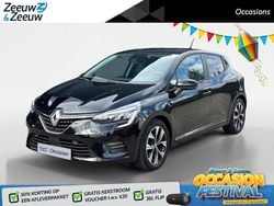 Noir étoilé gne (donker zwart) Gebruikt 2023 Renault Clio V Evolution Hatchback | € 19.935 (Goede deal)