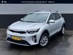 Sparkling silver m Gebruikt 2024 Kia Stonic SUV | € 23.799 (Iets duurder)