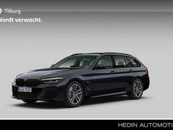 Zwart Gebruikt 2023 BMW 530e Executive Stationwagen | € 45.880 (Iets duurder)