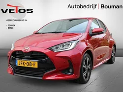 Rood Nieuw 2025 Toyota Yaris Hatchback | € 27.950 (Eerlijke prijs)