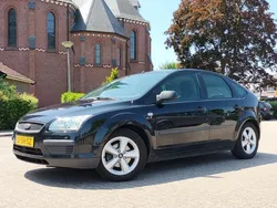 Zwart Gebruikt 2006 Ford Focus Hatchback | € 1.199 (Super prijs)