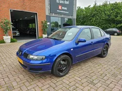 Blauw Gebruikt 2001 Seat Toledo Stella Sedan | € 500 (Eerlijke prijs)