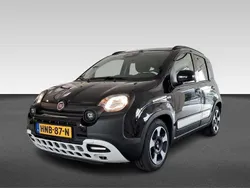 Zwart, metallic lak Nieuw 2025 Fiat Panda Hatchback | € 21.945 (Eerlijke prijs)