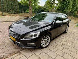 Zwart Gebruikt 2015 Volvo V60 R-Design Stationwagen | € 12.888 (Eerlijke prijs)