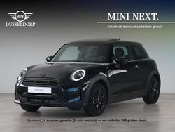 Midnight black ii (donker zwart metallic) Gebruikt 2022 Mini Cooper Classic Hatchback | € 27.750 (Eerlijke prijs)