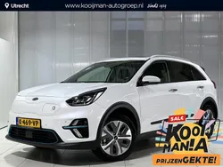 (swp) snow white pearl p Gebruikt 2021 Kia e-Niro SUV | € 24.900 (Goede deal)