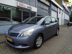 Blauw Gebruikt 2009 Toyota Verso Comfort MPV | € 6.950 (Goede deal)