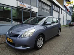 Blauw Gebruikt 2009 Toyota Verso Comfort MPV | € 6.950 (Goede deal)