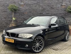Zwart Gebruikt 2006 BMW 116 Executive Hatchback | € 2.795 (Eerlijke prijs)