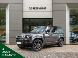 Carpathian grey (donker grijs metallic)zwart Gebruikt 2023 Land Rover Defender SE Dynamic SUV | € 79.750 (Goede deal)