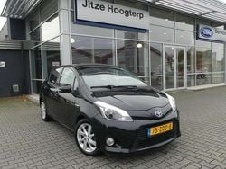 Zwart Gebruikt 2012 Toyota Yaris Hybrid Hatchback | € 8.895 (Iets duurder)