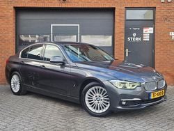 Grijs Gebruikt 2018 BMW 330 Luxury Line Sedan | € 19.450 (Goede deal)