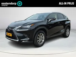 Zwart Gebruikt 2020 Lexus NX300h SUV | € 31.450 (Eerlijke prijs)