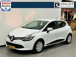 Wit Gebruikt 2015 Renault Clio IV Expression Hatchback | € 5.450 (Eerlijke prijs)