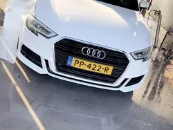 Wit Gebruikt 2017 Audi A3 Hatchback | € 20.050 (Iets duurder)