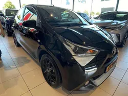 Zwart Gebruikt 2019 Toyota Aygo Hatchback | € 13.950 (Eerlijke prijs)