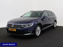 Blauw Gebruikt 2017 VW Passat Highline Stationwagen | € 20.940 (Eerlijke prijs)