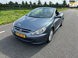 Grijs Gebruikt 2004 Peugeot 307 CC Cabriolet | € 1.899 (Eerlijke prijs)