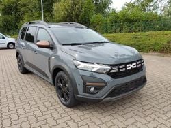 Grijs Gebruikt 2023 Dacia Jogger Extreme MPV | € 26.061 (Duur)