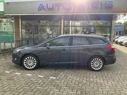 Grijs, andere lak Gebruikt 2012 Ford Focus Titanium Sedan | € 3.995 (Goede deal)