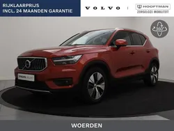 Rood, metallic lak Gebruikt 2021 Volvo XC40 Momentum SUV | € 33.900 (Eerlijke prijs)