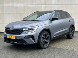 Grijs Gebruikt 2023 Renault Austral Iconic SUV | € 37.430 (Eerlijke prijs)