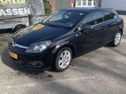 Zwart Gebruikt 2009 Opel Astra Cosmo Coupé | € 1.500 (Goede deal)