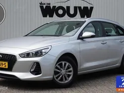Grijs Gebruikt 2017 Hyundai i30 Comfort Stationwagen | € 12.695 (Iets duurder)