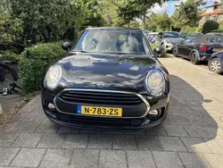 Zwart Gebruikt 2019 Mini One Clubman Chili Stationwagen | € 16.000 (Goede deal)