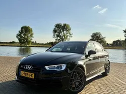 Zwart Gebruikt 2016 Audi S3 Hatchback | € 21.950 (Eerlijke prijs)