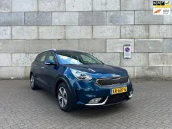 Blauw Gebruikt 2016 Kia Niro First Edition SUV | € 10.950 (Eerlijke prijs)