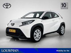 Wit Gebruikt 2024 Toyota Aygo X Play SUV | € 17.995