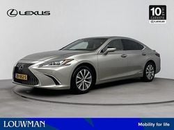Grijs Gebruikt 2019 Lexus ES300H Business Edition Sedan | € 34.995 (Eerlijke prijs)