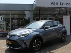 Grijs Gebruikt 2022 Toyota C-HR SUV | € 24.900 (Goede deal)